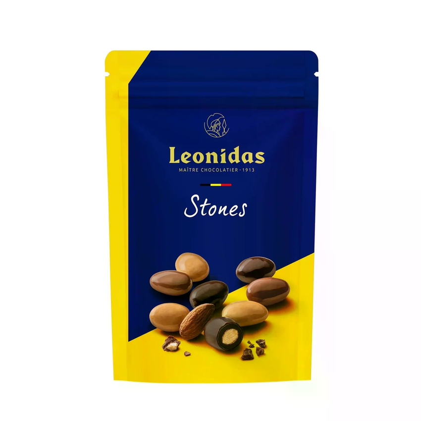 Pungă resigilabilă cu zip, cu migdale caramelizate, crocante, din Ecuador, acoperite cu ciocolată blondă, neagră sau cu lapte Leonidas, perfect pentru a fi luat oriunde! 