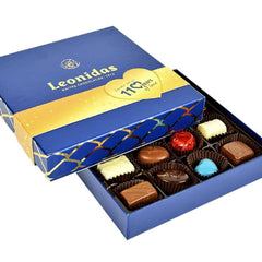 cutie cadou cu praline de ciocolată Leonidas, culoare albastru electric - cadou elegant pentru orice ocazie